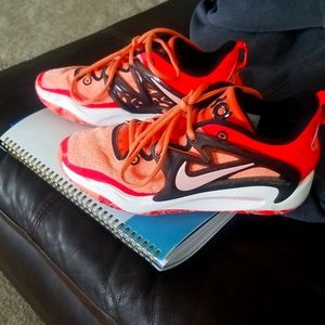 Nike KD15 Women's Basketball Shoes Sz 6 in Community Pink